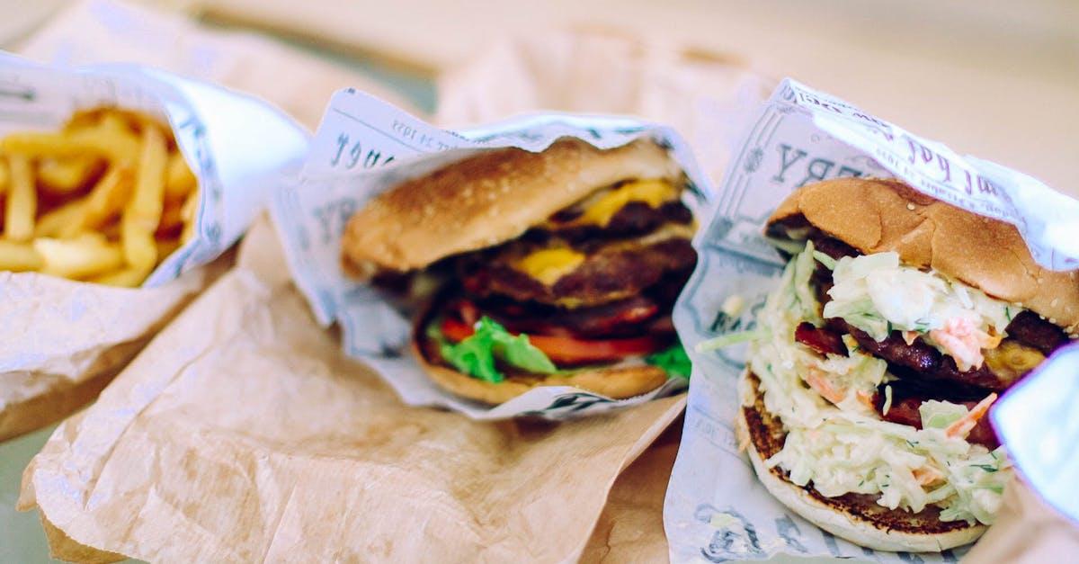 Bæredygtighed og smag i perfekt harmoni i en københavner-burger